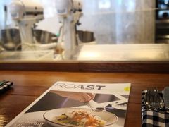 -ROAST coffee & eatery