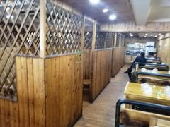 大堂-老东镇啤酒屋海鲜加工·蒸汽海鲜·海鲜烧烤(台东店)