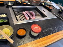 -臻牛烤肉