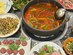 -贵厨酸汤牛肉(花果园国际中心店)