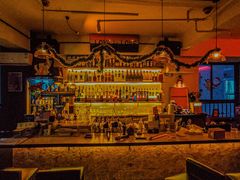 -Mx.cocktail bar