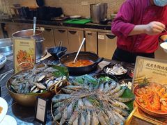 -广州万富希尔顿酒店·感趣自助餐厅·金秋蟹宴生蚝海鲜刺身烧烤