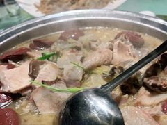 -吴记酱骨炖菜馆(康安路店)