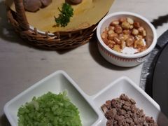 -左庭右院鲜牛肉火锅(浦江欢乐颂店)