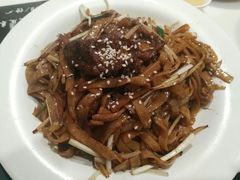干炒牛河-新大咀港式茶餐厅(宝山万达店)