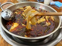 黑竹香鸡锅中竹笋-黑竹香鸡(营和巷店)