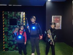 -青岛兵神真人cs俱乐部(市南麦凯乐店)