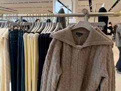 -URBAN REVIVO(七宝领展广场店)