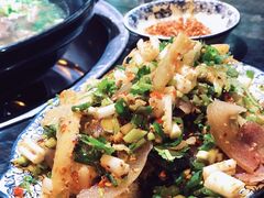 -乐山食古香跷脚牛肉