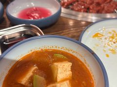 -明洞阿姨·韩式酱蟹烤肉·创意料理(三元桥店)