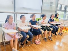 -蓝话筒·少儿成人演讲口才·主持朗诵·戏剧表演(大华第一坊店)