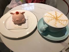 -Fridi Patisserie Cafe