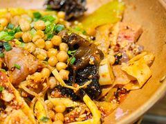 -成都你六姐·牛肉冒菜(信泰中心商场店)