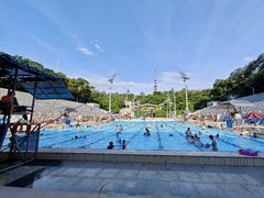 -越秀山游泳场