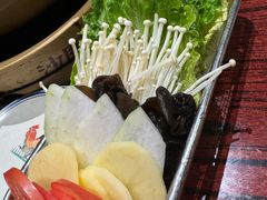 -沙胆彪炭炉牛杂煲(上海日月光广场店)