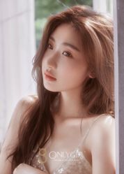 -onlygirl摄影美学馆高端定制(江滩店)