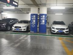 -金融街购物中心停车场