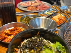 -牛信亭韩国料理·炭火烤肉(紫藤路店)