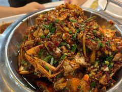 -凤凰路何眼镜香辣蟹(花果园店)