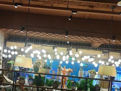 -领鲜活海鲜榴莲自助火锅(东门店)