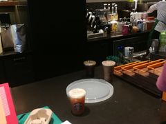 -星巴克(杭州湖滨银泰E区店)