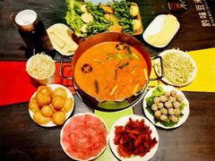 -四季喧黔味豆米火锅(万达广场店)