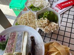 -山悦里 山野·鲜火锅(罗斯福广场店)