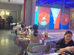 大堂-一棠龙虾(徐家汇城开YOYO店)