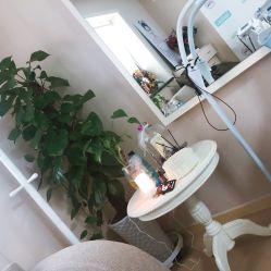 -YooMee优美智能科技美肤机构