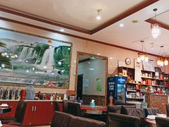 大堂-鸿亨泰杂鱼馆(港馨家园店)