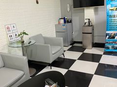 -鲨鱼皮汽车凹陷玻璃修复(静安店)