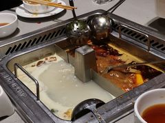-海底捞火锅(关山保利店)