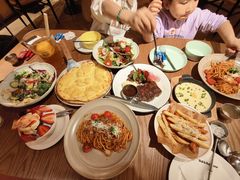 -芭莉与彩虹西餐厅(成都合生汇店)