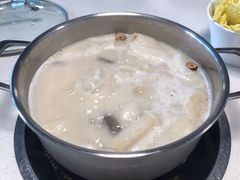 -煲王粤菜餐厅(中侨中心店)