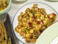 -嗨辣小聚·盘锦河蟹·海鲜烧烤龙虾(盘锦十年好店)