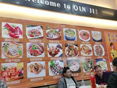 -覃记海鲜美食餐厅