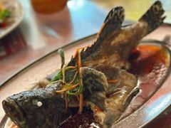 -三亚火车头万人海鲜广场