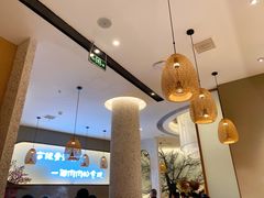 -三人行骨头王火锅(长寿店)