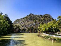 -星湖旅游景区七星岩