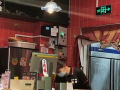 -腩得欢喜·牛腩煲火锅(万庭大厦店)