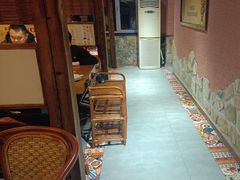 -东巴婆婆云南鱼豆花火锅(大东门店)