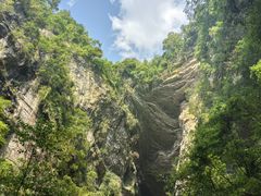 -龙水峡地缝景区