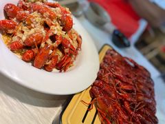 -肥肥虾庄·金牌油焖大虾(沙湖店)