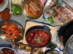 -草家酱蟹炭火烤肉店(珲春南路一店)