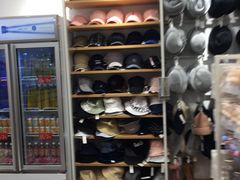 -名创优品(广东东莞东城万达2店)
