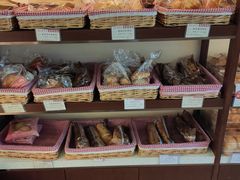 -红宝石·鲜奶小方·海派西点房(金杨店)