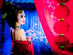 凤来仪-九月鹰飞汉服摄影工作室