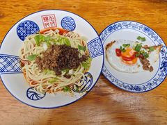 -杨伯英传统杂酱面