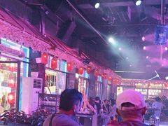 -喜鹊音乐酒馆(西街店)