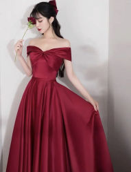 -莫小姐婚纱